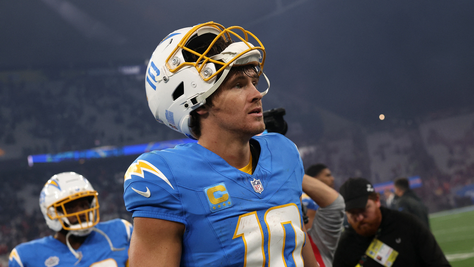 Herbert cooks Chiefs, Mahomes left stranded