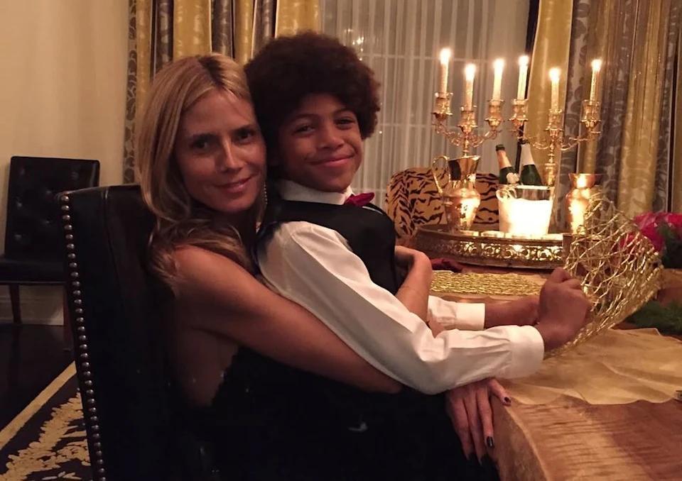 Heidi Klum’s Fam Photo Is Pure Chaos & Cuteness