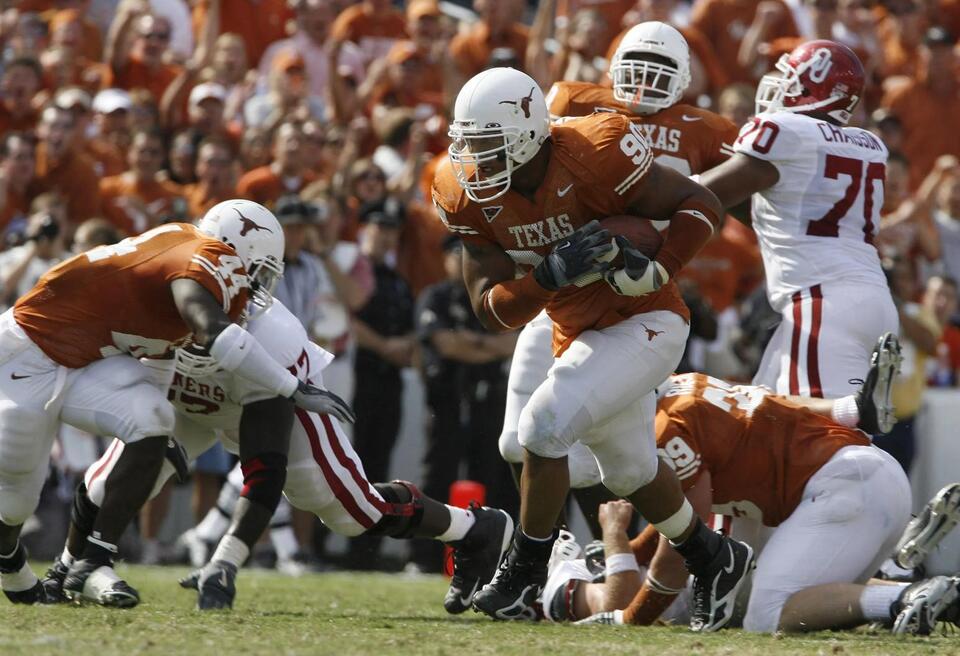 Austin celebrates two Longhorns legends