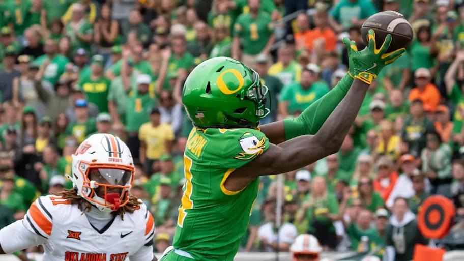 Oregon Ducks’ teamwork is redefining dominance