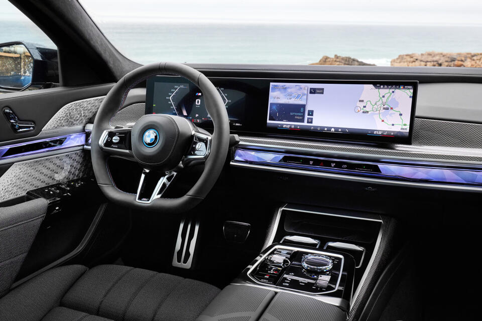 BMW i7 Lease Deals Are Too Good RN