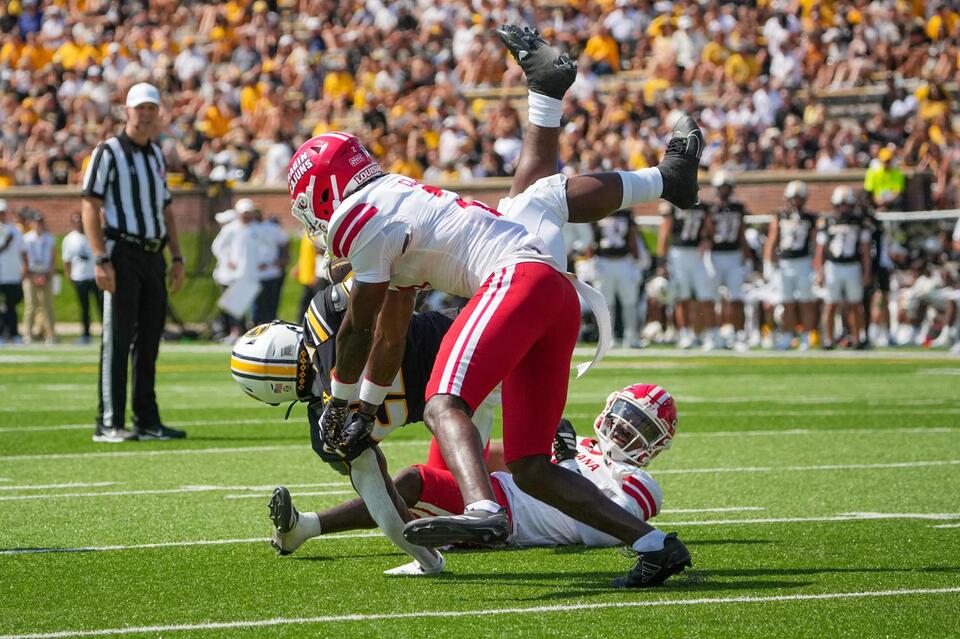 Missouri’s Ahmad Hardy runs wild vs Louisiana