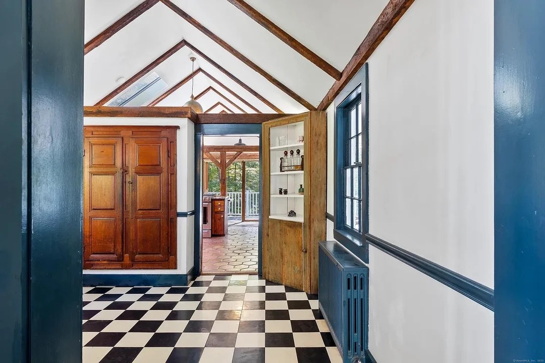 This Connecticut Home Pre-Dates the Entire USA by Decades 😯😯😯