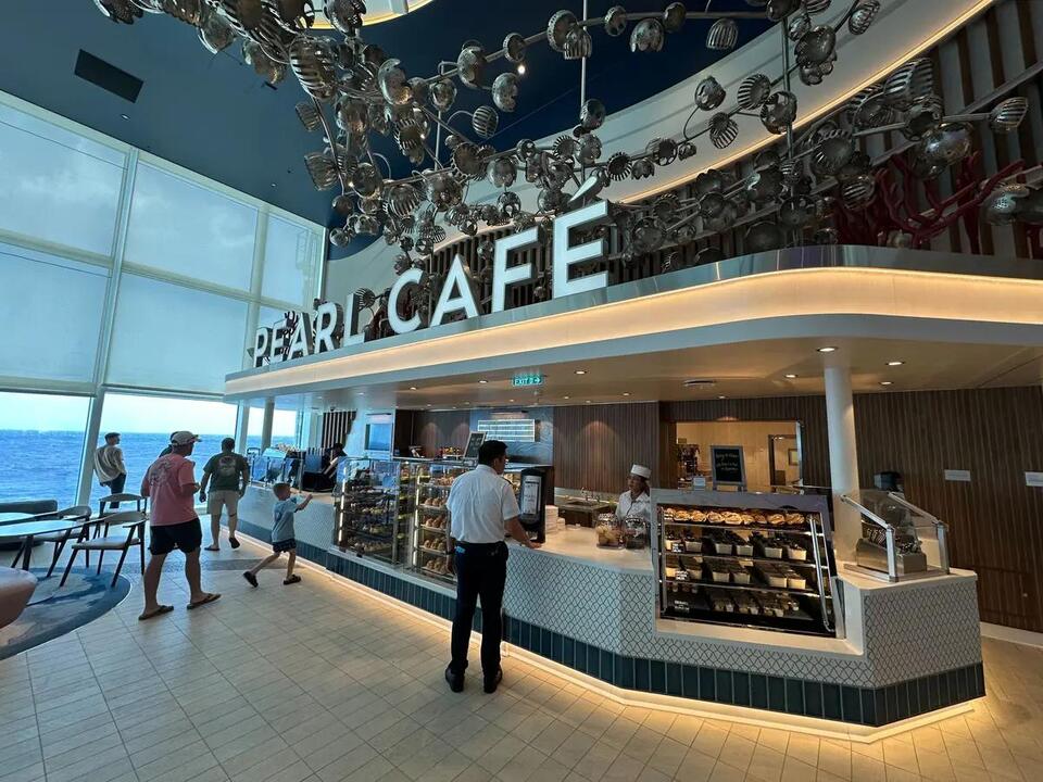 Cruise Hack: Hydration Packets Now Onboard!