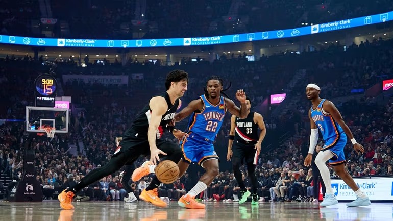 Blazers erase 22-point deficit to hand Thunder their first loss of the season