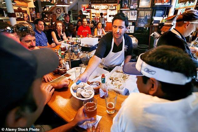 Restaurants Forcing Tips? Here’s the Hack