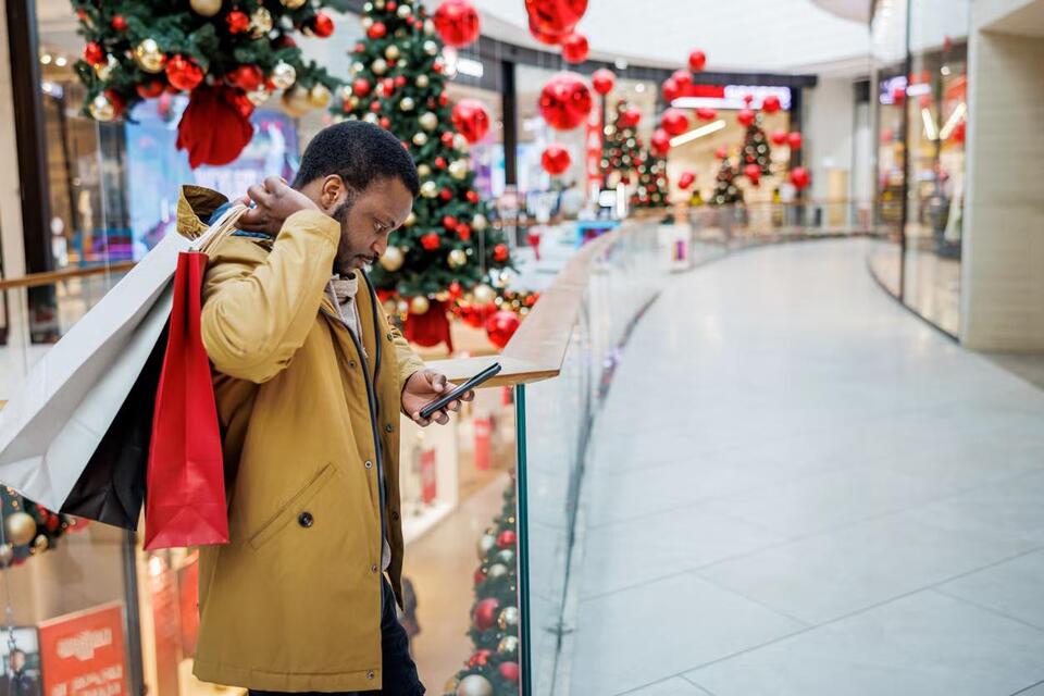 Holiday Shopping? Watch Out for Card Fraud!