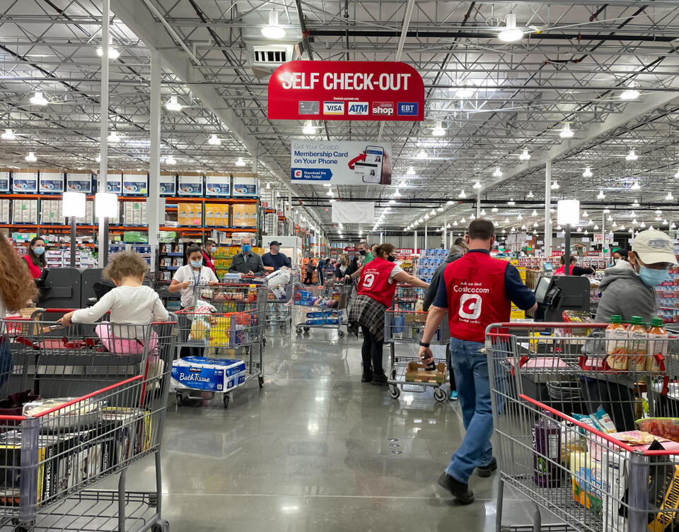 Costco’s Giant Lounger Is a Nap Magnet