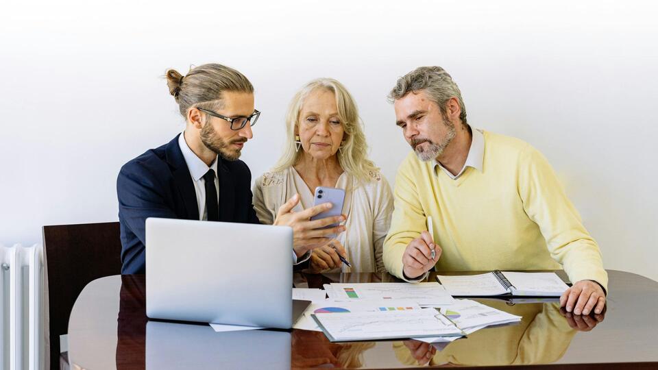 When your realtor pushes a price drop, watch out