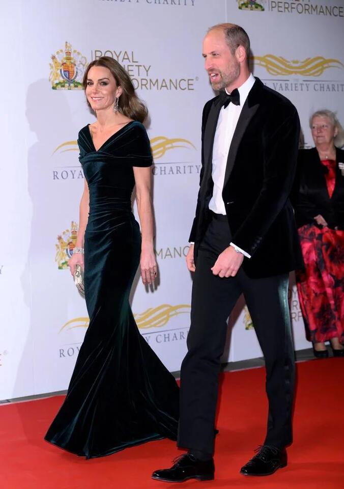 Zara Tindall’s Velvet Suit is Christmas Goals