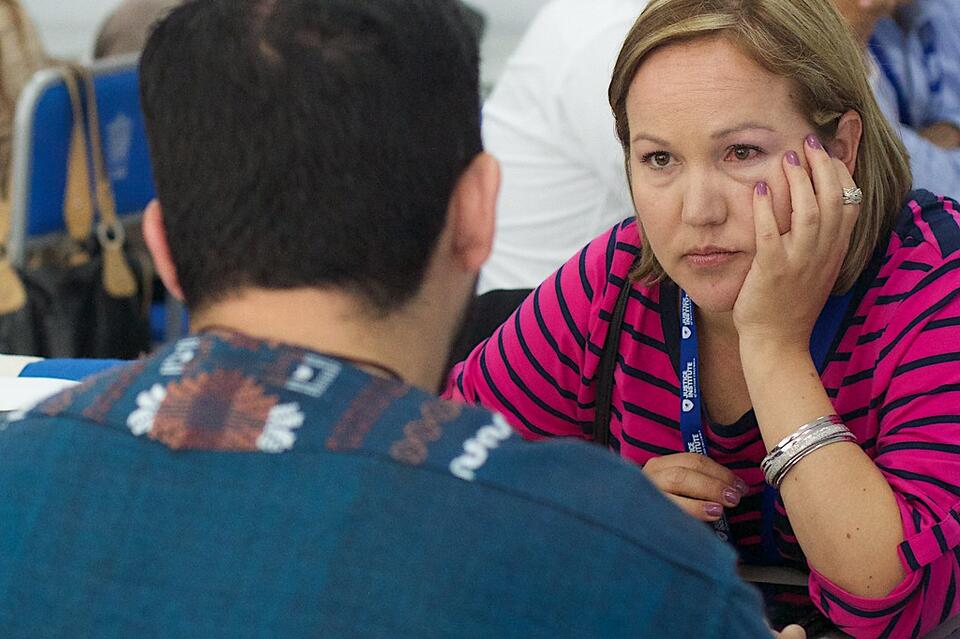 Subtle Signs Someone’s True Colors Show