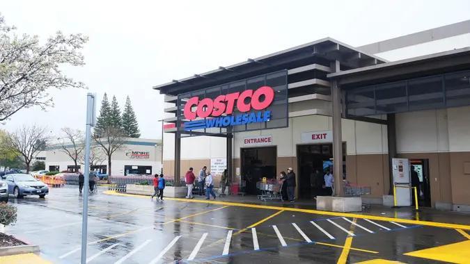 Costco’s Thanksgiving Must-Haves Are Vanishing!