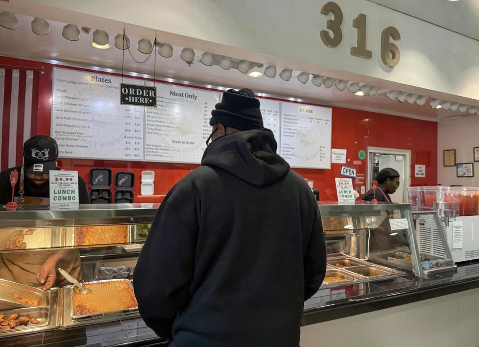 Caribbean flavors revive Georgia Square Mall