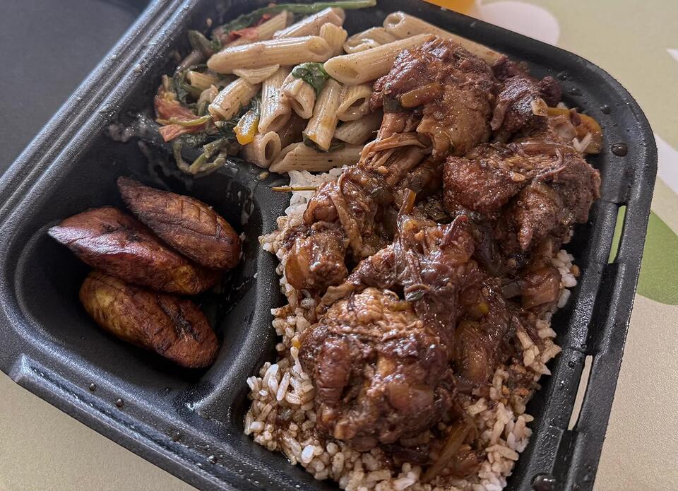Caribbean flavors revive Georgia Square Mall