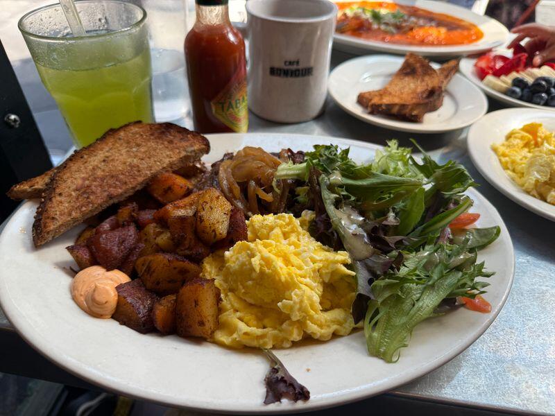 Boston’s lobster brunch: Worth the wait!