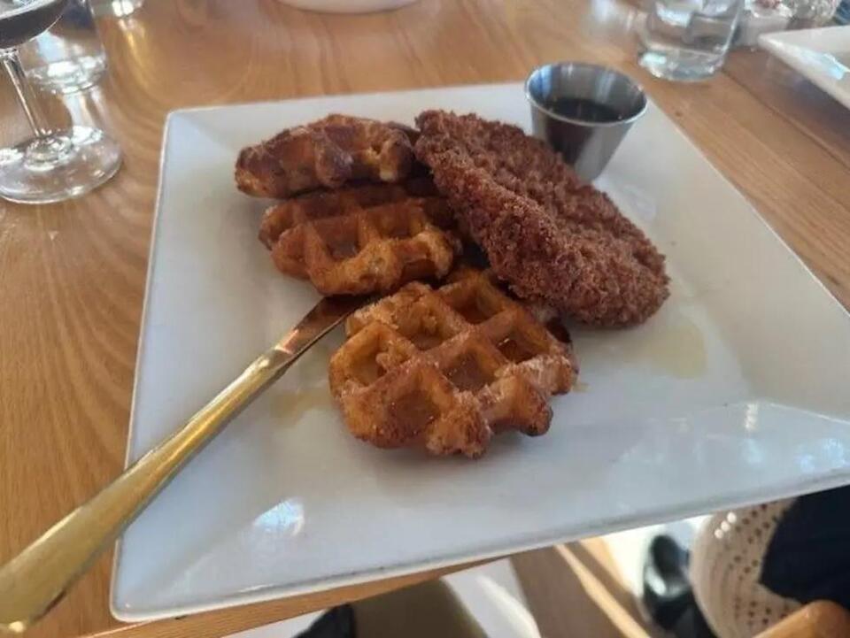 Lake Erie dining gem just south of Buffalo