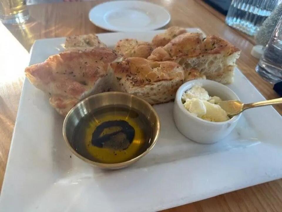 Lake Erie dining gem just south of Buffalo