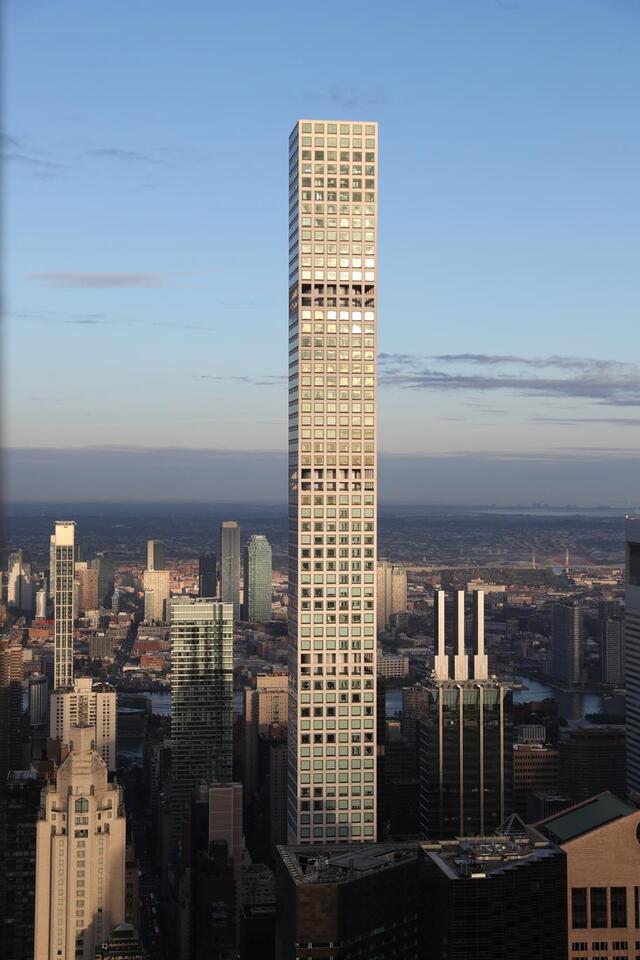 What’s really happening at 432 Park Ave?