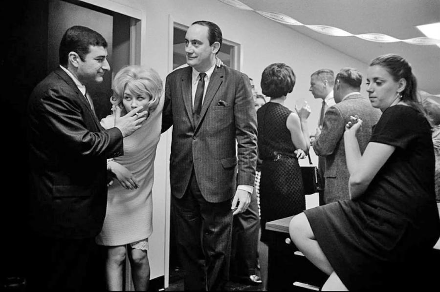 You Won’t Believe ’70s Office Habits