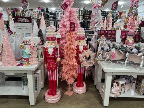 HomeGoods’ Christmas Decor Is Selling Out!