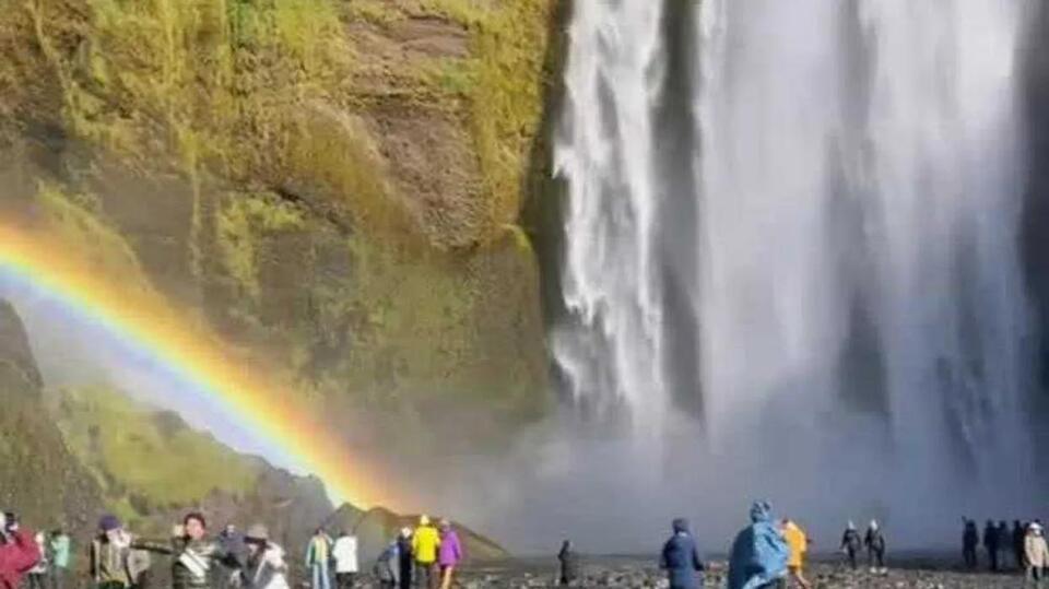 Vikings in Iceland Way Earlier Than We Thought?!