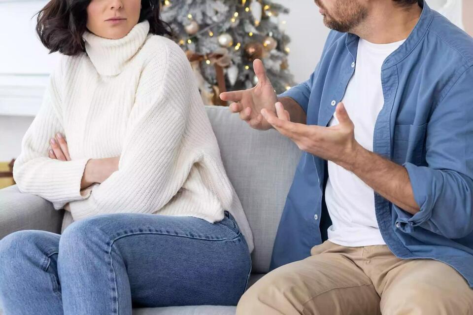 Would You Host Your Ex for Christmas?