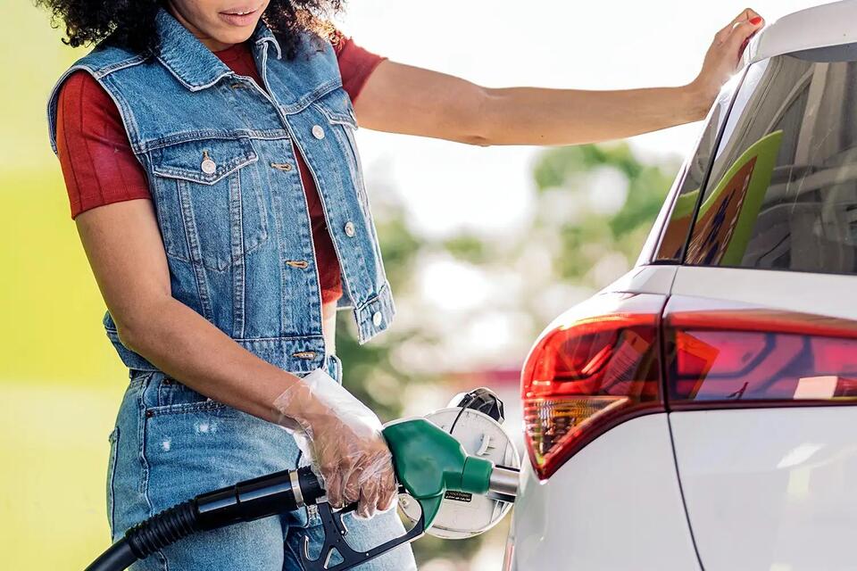 When sharing a car turns into a family feud