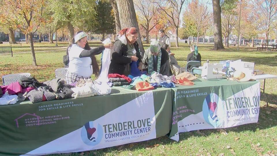 Albuquerque neighbors unite to keep others warm
