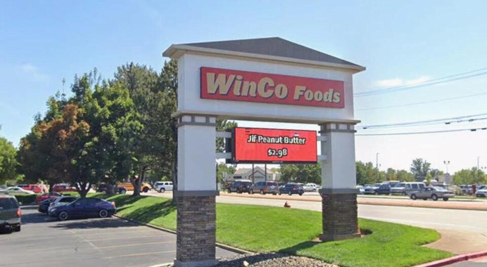 Boise Thanksgiving grocery store hours you need