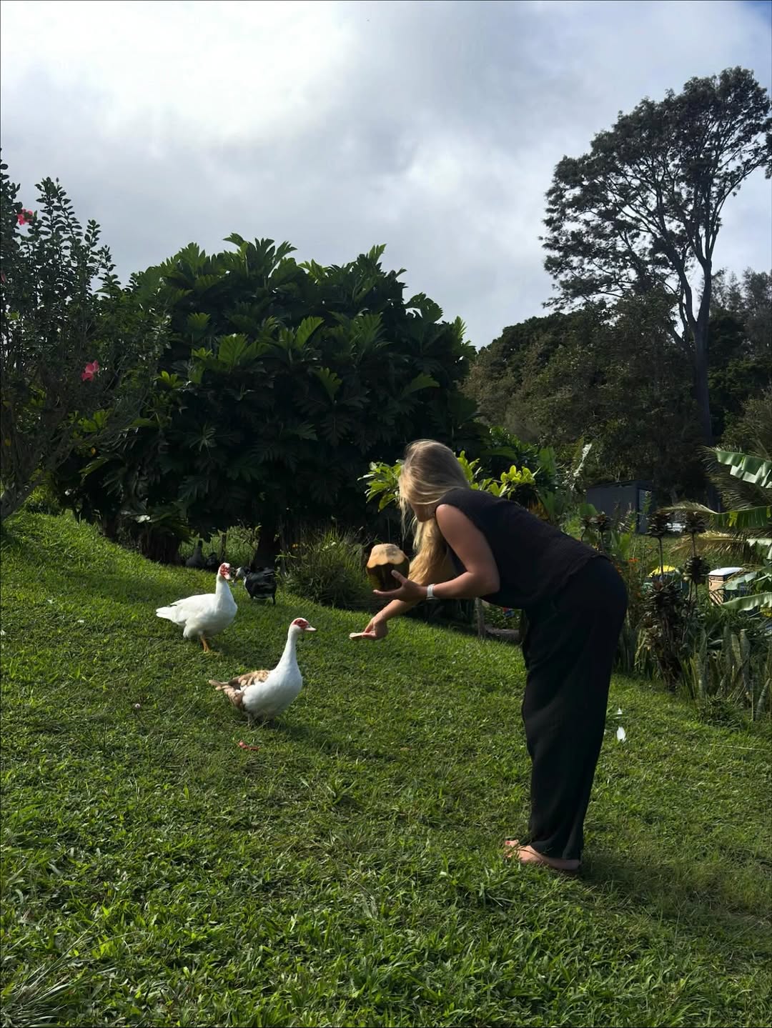 Chiefs heiress Ava Hunt’s Cowboys selfie stirs buzz