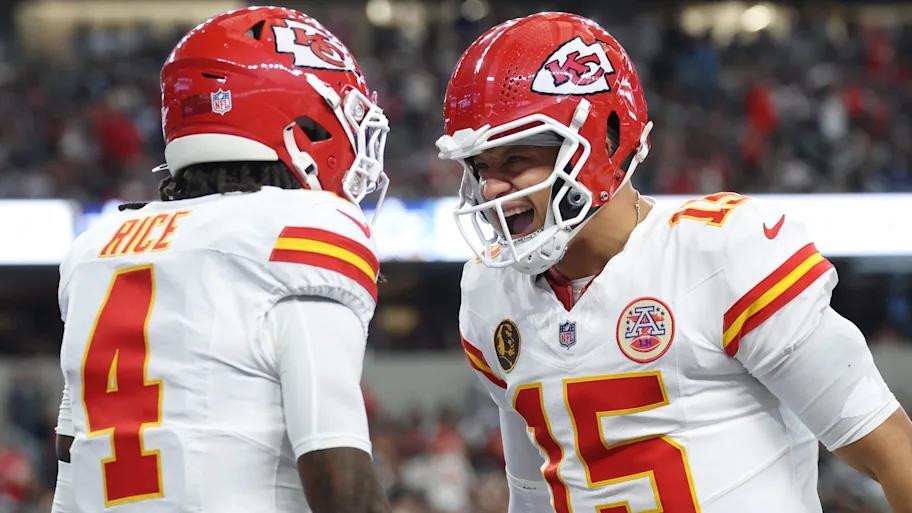 Cowboys-Chiefs game stirs up officiating drama