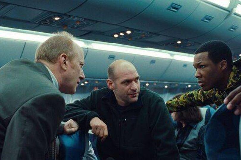 Liam Neeson’s Netflix Comeback? Fans Divided! 🎬