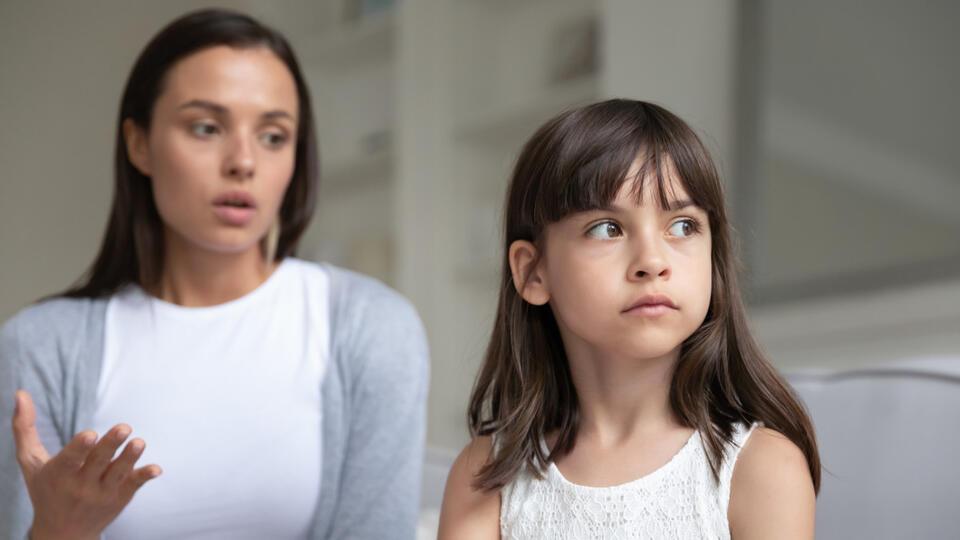 4 Signs You Had an Emotionally Distant Parent