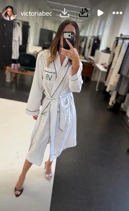 Victoria Beckham’s Mismatched Heels Moment