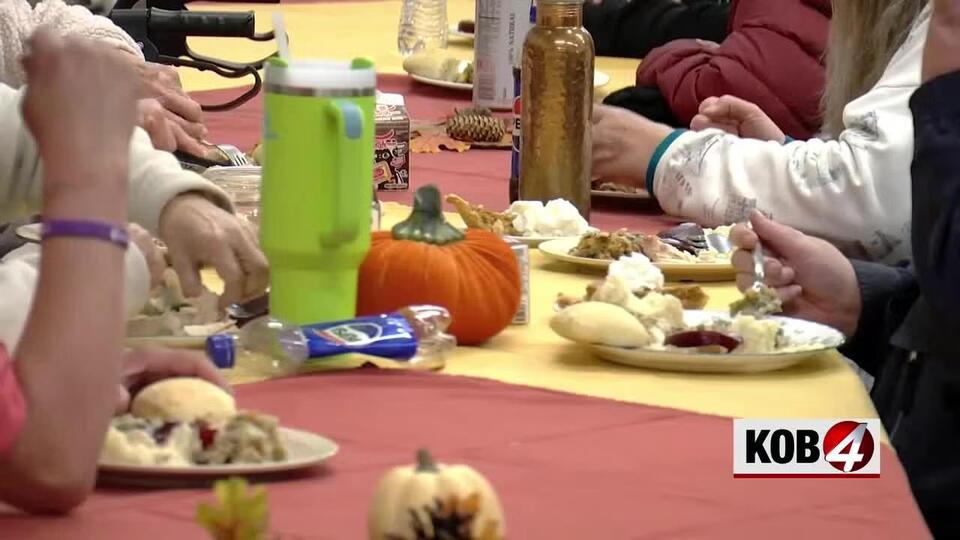 Albuquerque’s Thanksgiving spirit in action