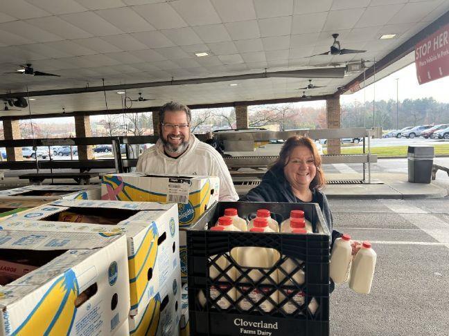 Medina’s holiday spirit shines bright