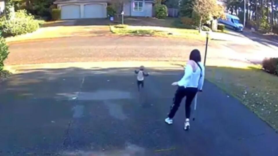 Delivery drivers save the day for local mom