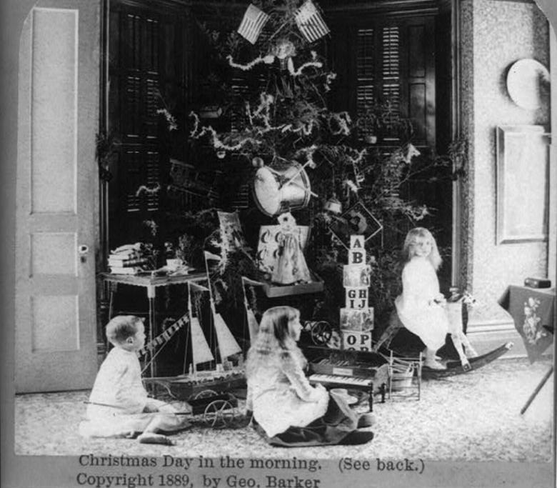 Stranger Things Cast: Vintage Holiday Vibes 🎄