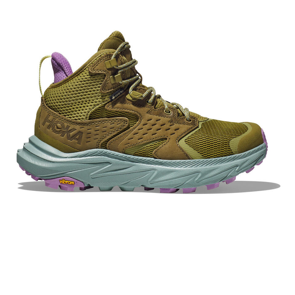 Jessica Alba’s Hoka Boots Are My Secret Weapon