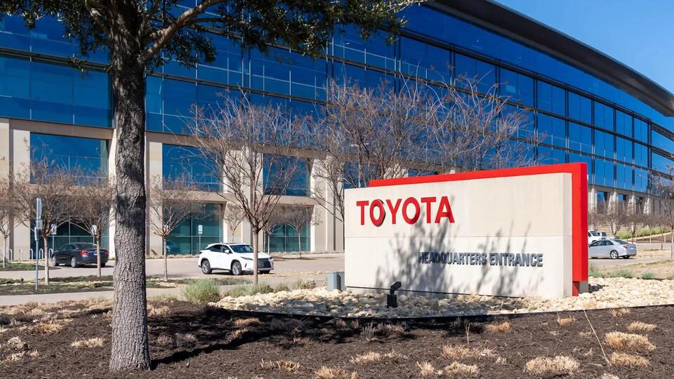 Toyota’s 40-Year EV Battery? Gamechanger!