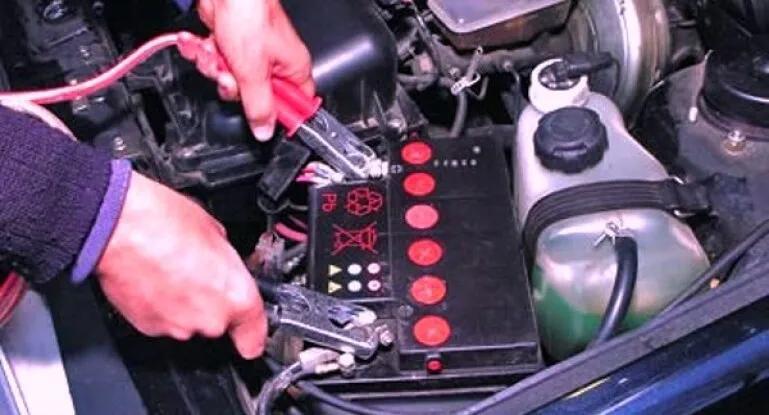 Car Battery Drama: Signs You Can't Ignore