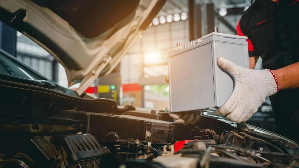 Car Battery Drama: Signs You Can't Ignore
