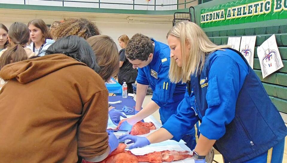 Medina students dive into real-world medicine