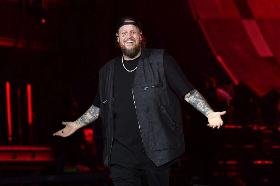 Jelly Roll’s marathon goal after 200+ lb weight loss