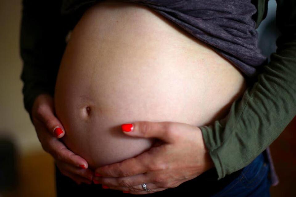 Pregnant Women & Low-Alcohol Drinks: Confused?