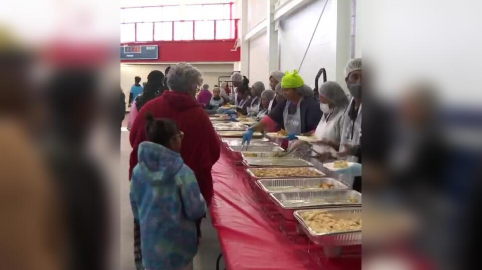 Baltimore’s Thanksgiving tradition feeds 50,000+