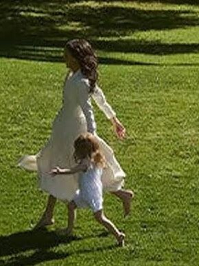 Lilibet’s Thanksgiving Pics Stir Up Royal Feels 🦃