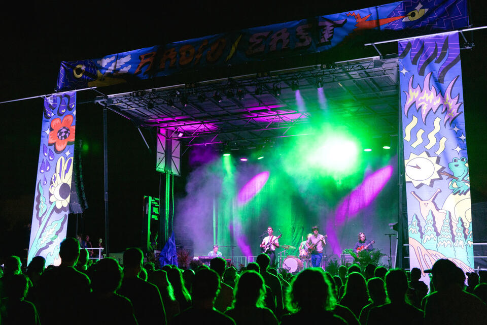 Voxtrot Comeback Album Sparks Fandom Debate 🎸