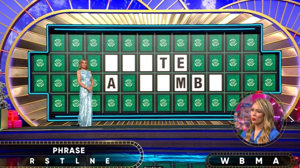 Ryan Seacrest’s Envelope Fail on Wheel of Fortune