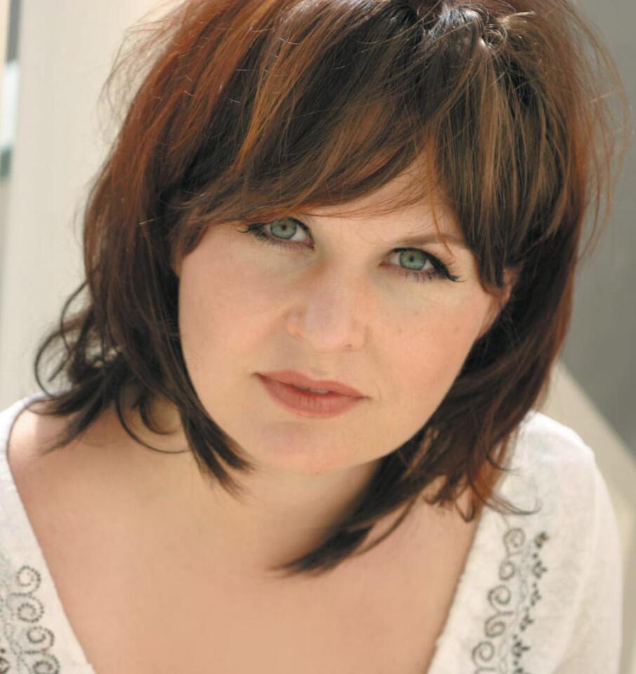 Taurus Moon Vibes: Treat Yourself Today